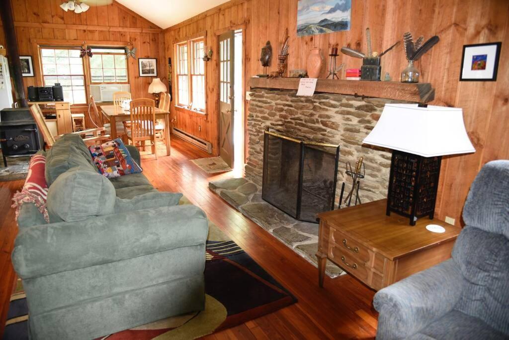 Fox Trot Cabin Meadows of Dan ภายนอก รูปภาพ